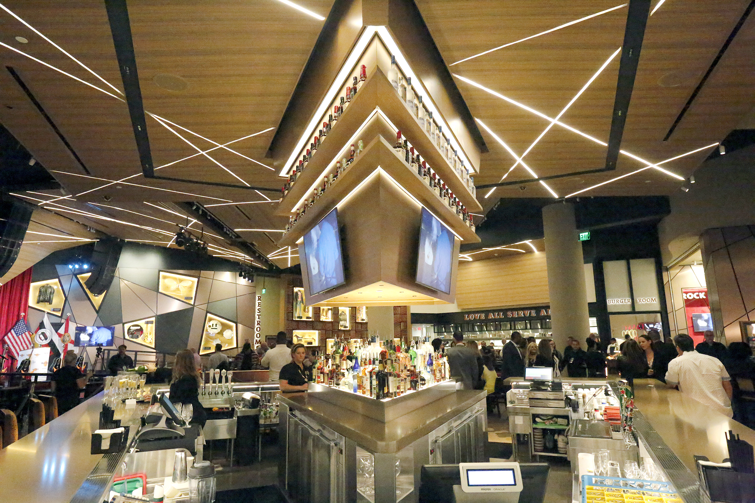 New Hard Rock Cafe opens at Seminole Hard Rock Hotel & Casino Hollywood