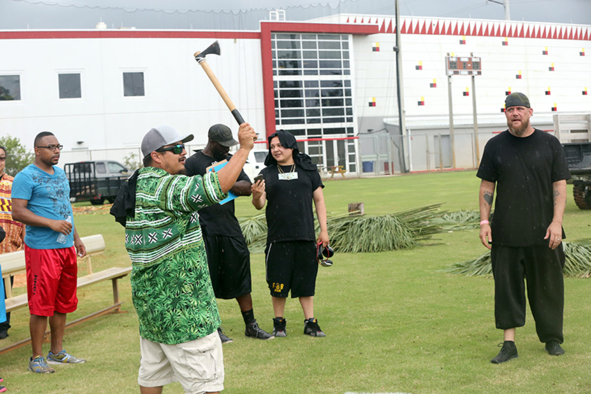 Hollywood Indian Day axe toss 2
