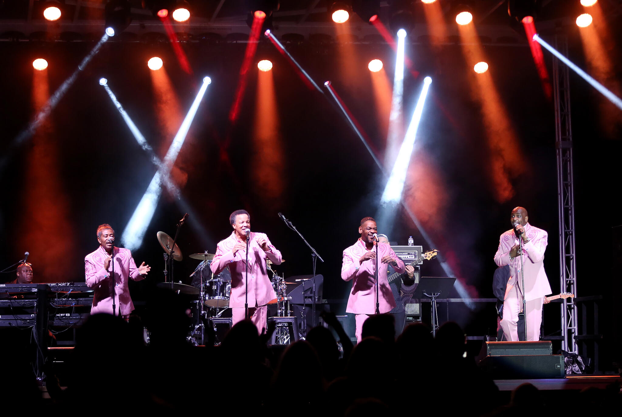 Spinners bring lively performance to Seminole Casino Brighton • The